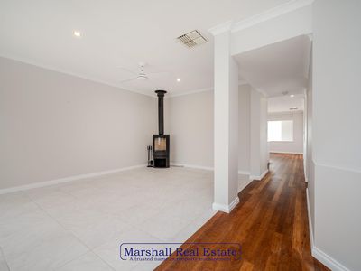 175 Kinross Drive, Kinross