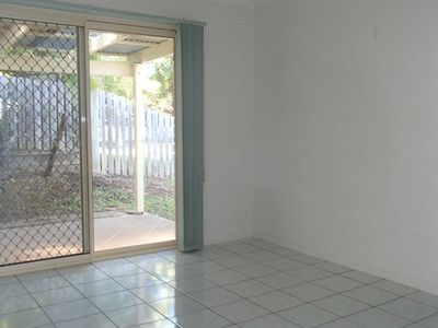 2 / 9B Kennedy Street, West Ipswich