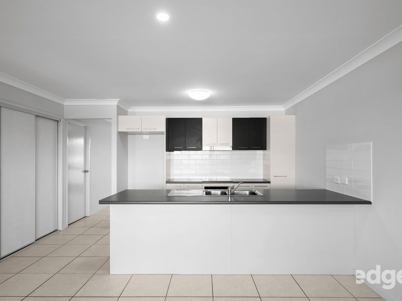 2 / 15 Pemswood Close, Deebing Heights