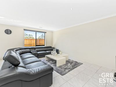 5 Beaver Terrace, Lynbrook