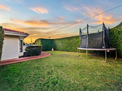 87 Penzance Street, Bassendean