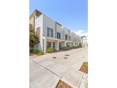 25 / 1-15 Tulloch Drive, St Clair