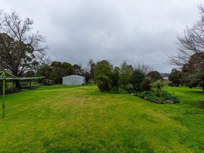 2 Lemin Avenue, Rutherglen