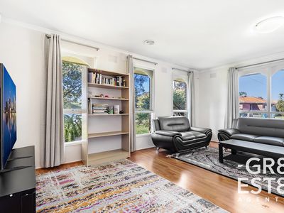 1 Halstead Court, Cranbourne