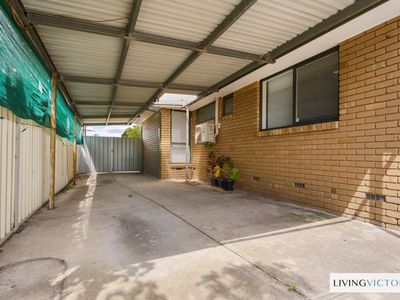 24 Glenmaggie Drive, St Albans