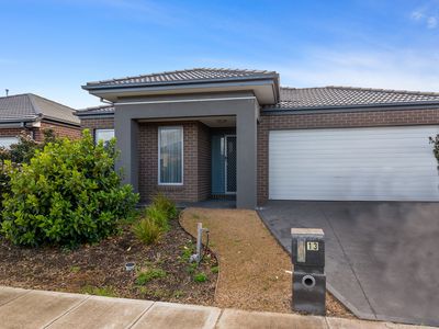 13 Ostend Crescent, Point Cook