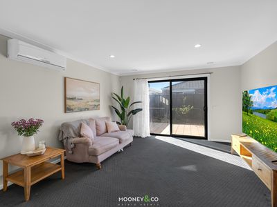 30  Jupiter Crescent, Cranbourne West