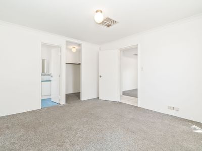 31 Chipperton Road, Bertram