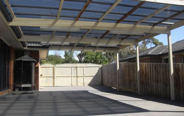182 Racecourse Road, Pakenham