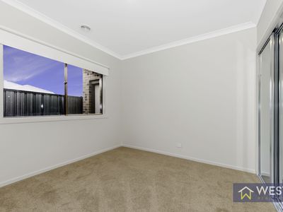 16 Pythagoras Street, Mernda