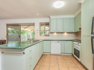 8 Burnett Dr, Murrumba Downs