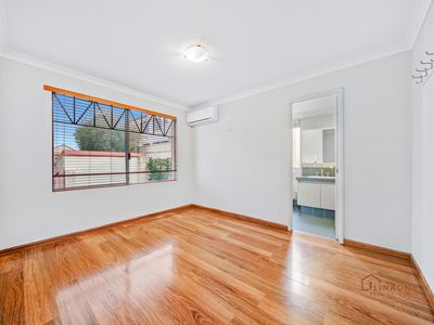 2 / 94 Hobbs Avenue, Como