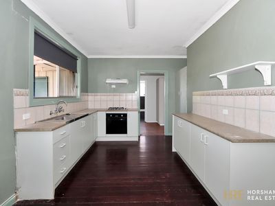 39 Winifred Street, Horsham