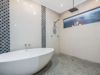 16 Tinsel Street, Yanchep