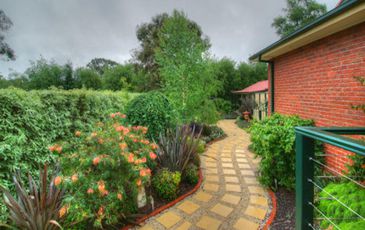 12 Paul Grove, Beaconsfield Upper