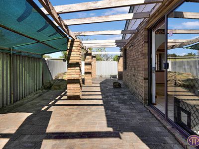 15 Crest Court, Thornlie