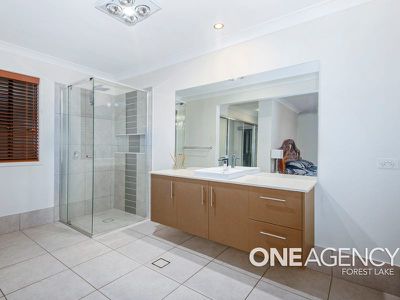 6 Heysen Close, Doolandella