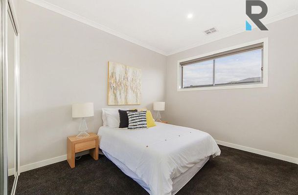 75 Horizon Boulevard, Greenvale