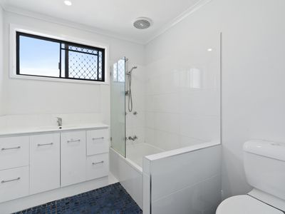 2 / 53 Riviera Avenue, Tweed Heads West