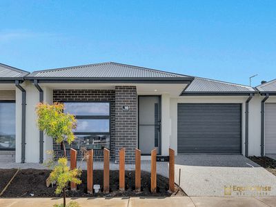 10 Swansea Road, Manor Lakes