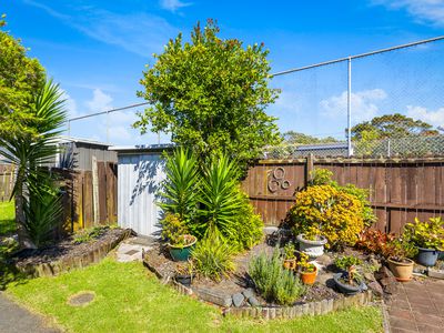 4/109A Te Atatu Road, Te Atatu South