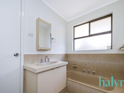 22A Quickly Crescent, Hamilton Hill