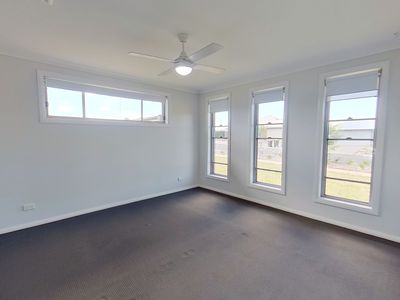 44 Holmwood Drive, Dubbo