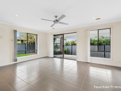 18 Villiers Drive, Point Cook