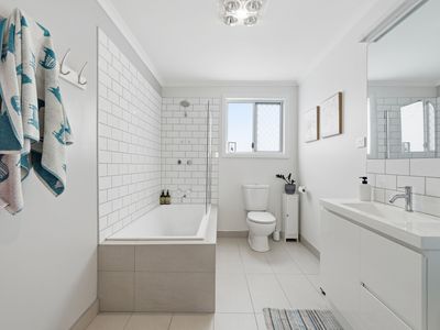 11 Mongana Street, Dodges Ferry