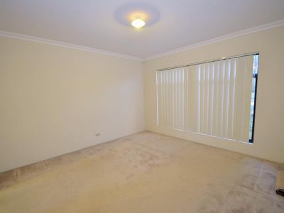 2B Clovelly Crescent, Lynwood