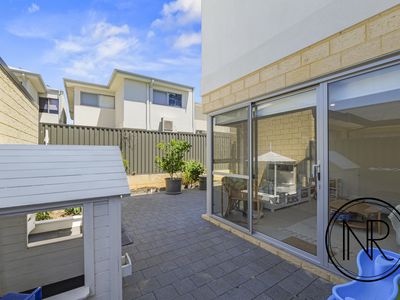 19 Nirvana Way, Willetton