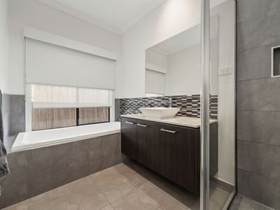28 Trentham Way, Langwarrin