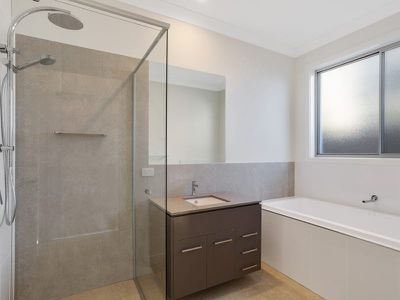 56 Ascent Street, Rochedale