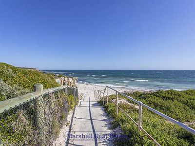 28 Serena Way, Iluka