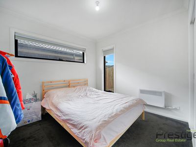 4 / 6 Mckay Place, Melton South