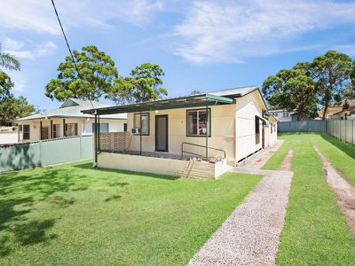 4 Alister Avenue, Lake Munmorah