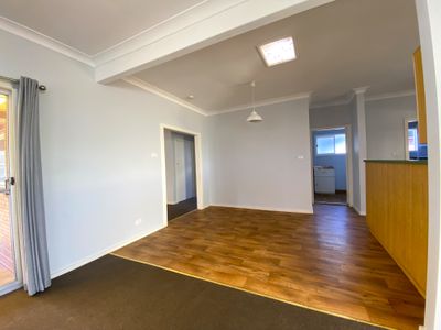 11 Thistleton Drive, Burrill Lake