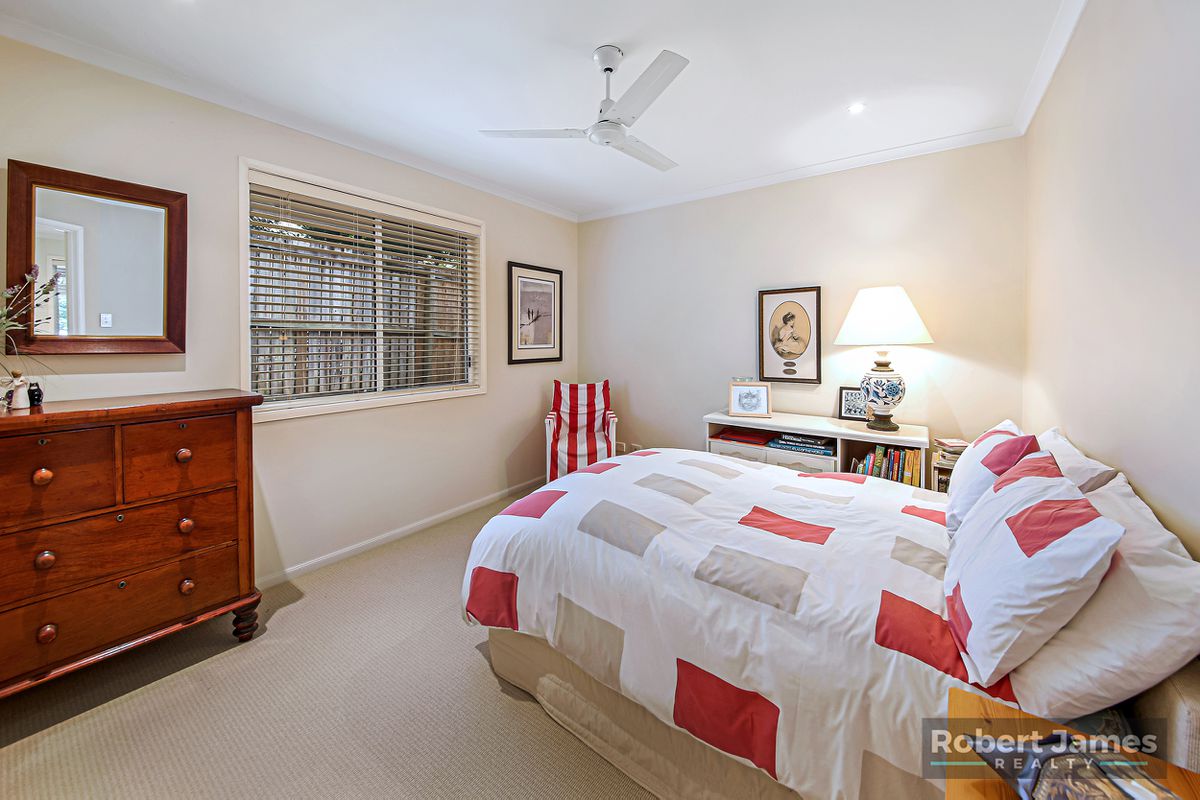 37 Gooloi Court, Tewantin
