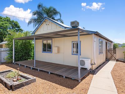 2A Dorothea Street, South Kalgoorlie