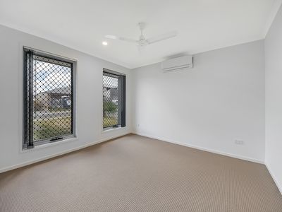 66 Invergarry Circuit, Heathwood