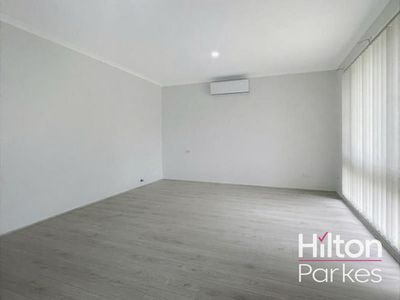 5 Sherborne Place, Glendenning