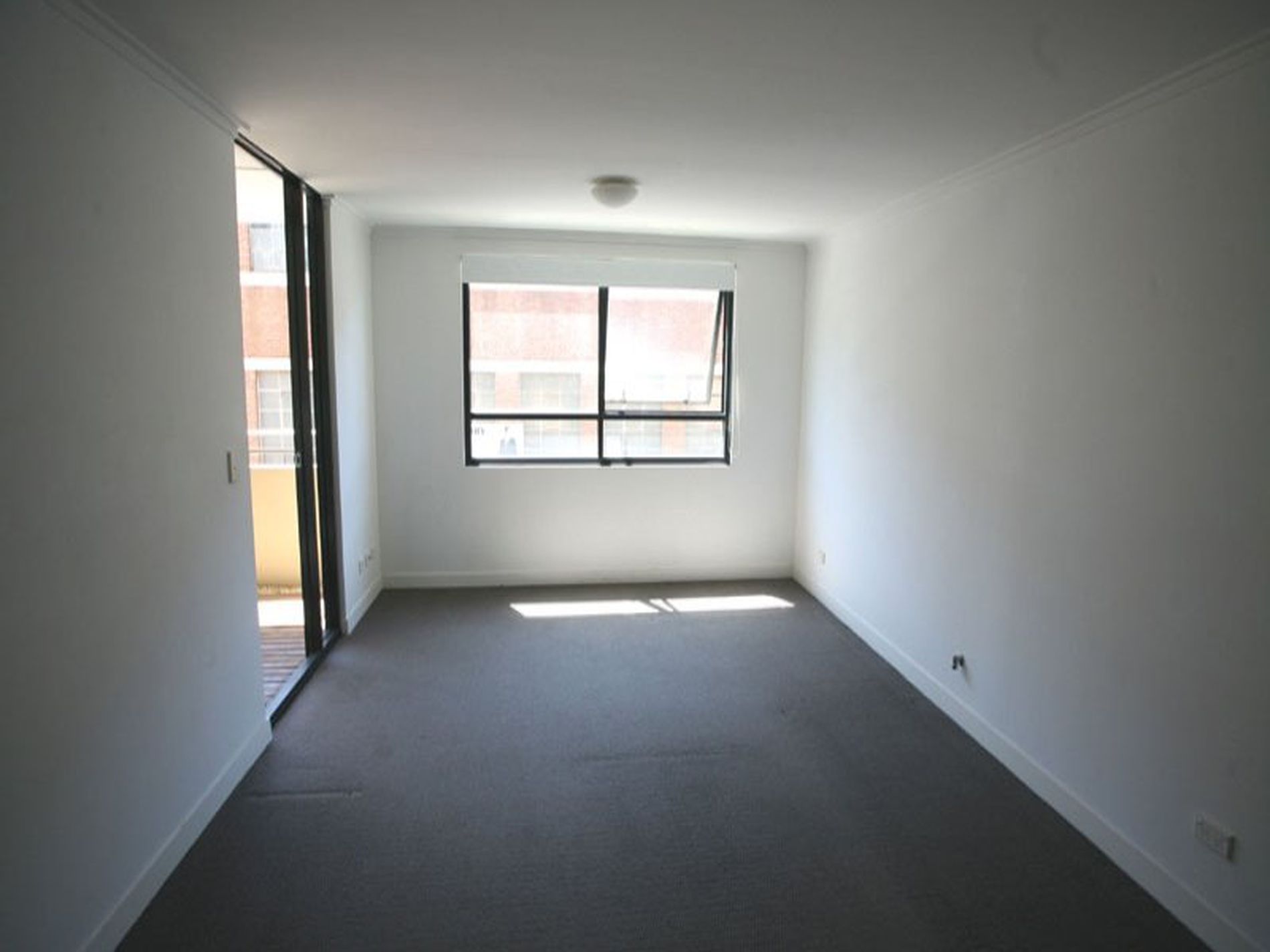1204 / 93 Macdonald Street, Alexandria