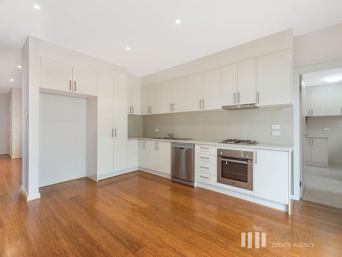 4 / 8A Peter Court, Dandenong