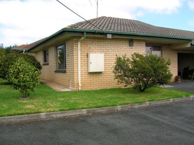 1 / 121 Wehl Street North, Mount Gambier