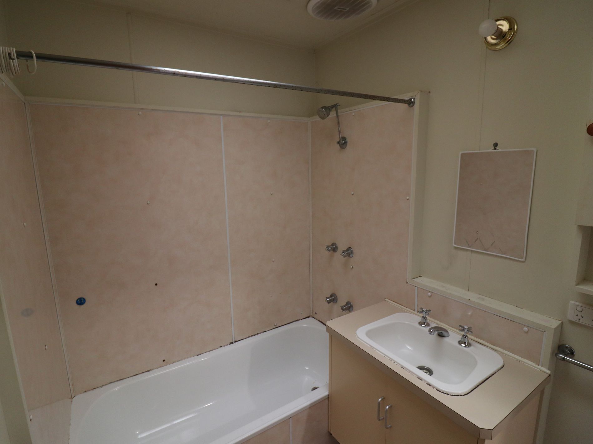 32 Martindale Crescent, Seymour