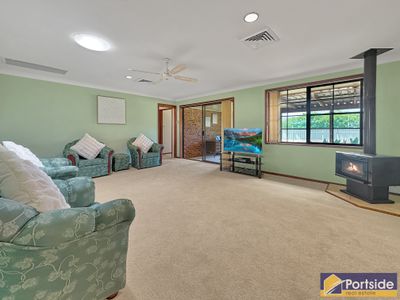 44 Clemenceau Crescent, Tanilba Bay