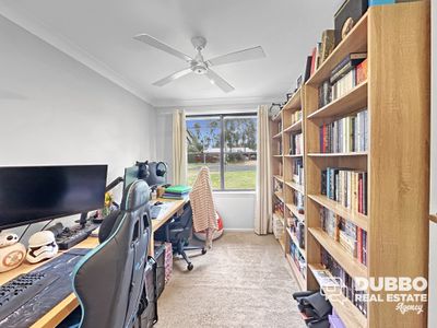 2 Meurer Court, Dubbo