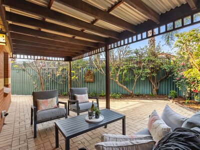 2/18 Hastings Street, Scarborough