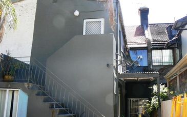 2 / 286 Chalmers St, Redfern