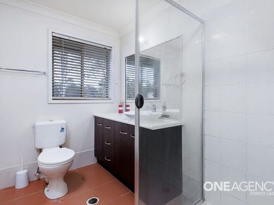 93-97 Victoria Dr, Glenlogan